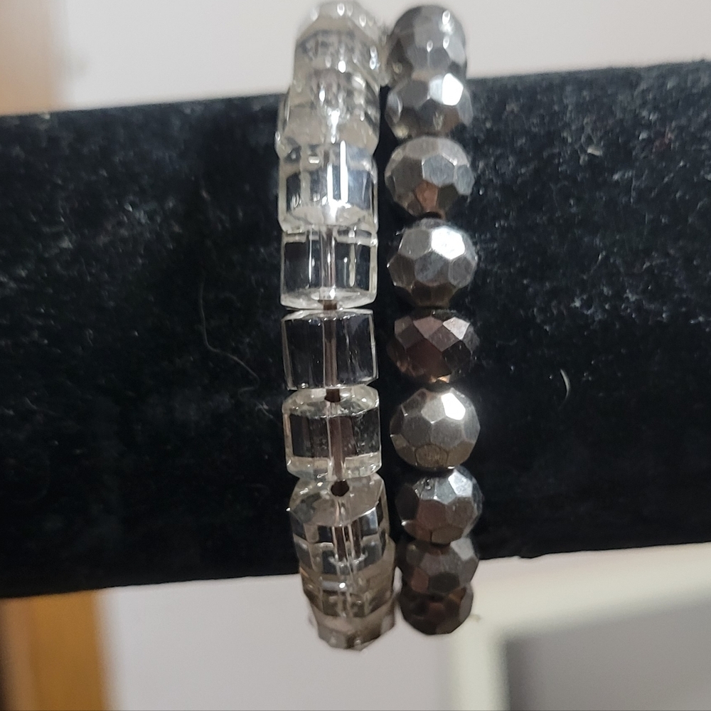 Elegant Crystl Cube  and Black Beaded Stretch Bracelet Set